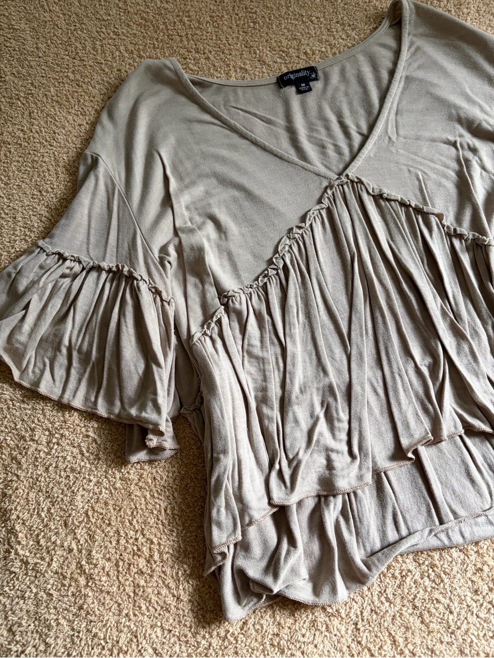 Boho Ruffled Sleeve Women's Top - Picture 3 of 9